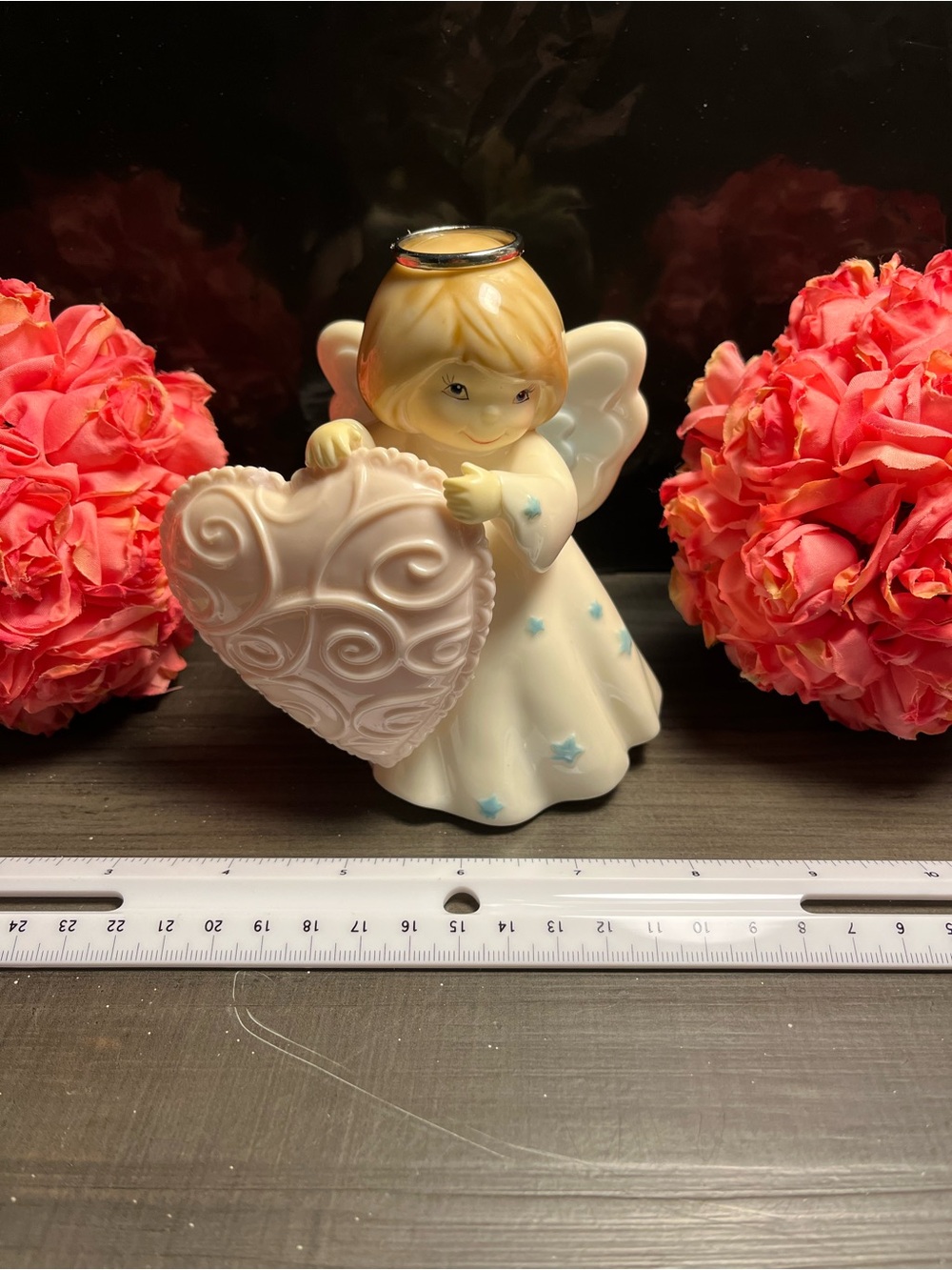 Heart-Holding Angel Figurine in Cream with Pink Heart